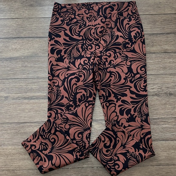 Chico’s Brigitte Scroll Print Ankle Pants - Picture 8 of 14